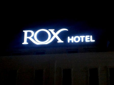 ROX HOTEL Black & White